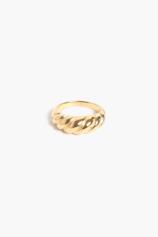 Julietta - Heart Ring - Gold Leaf