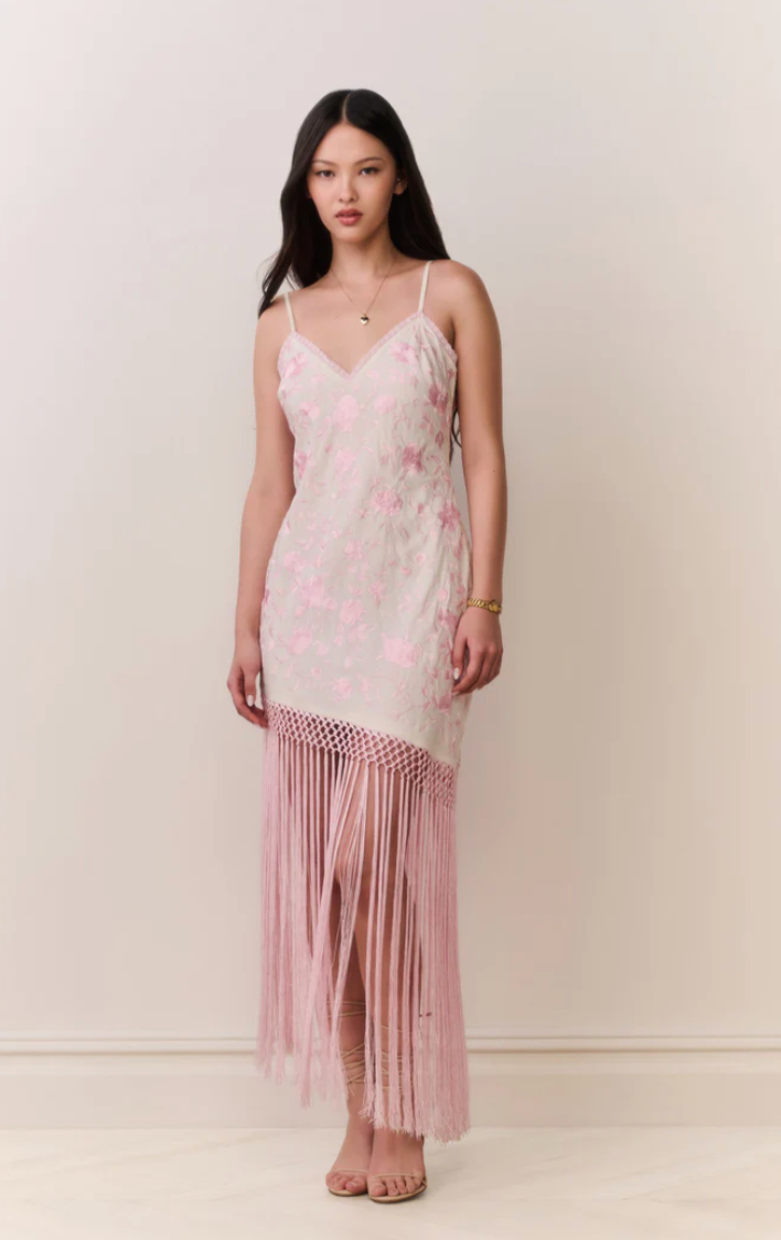 love shack fancy pink floral dress LoveShackFancy Brinley in ROSE This Dean maxi dress from LoveShackFancy features a floral design and ruffled trim Love Shack Fancy Pink Rhoda