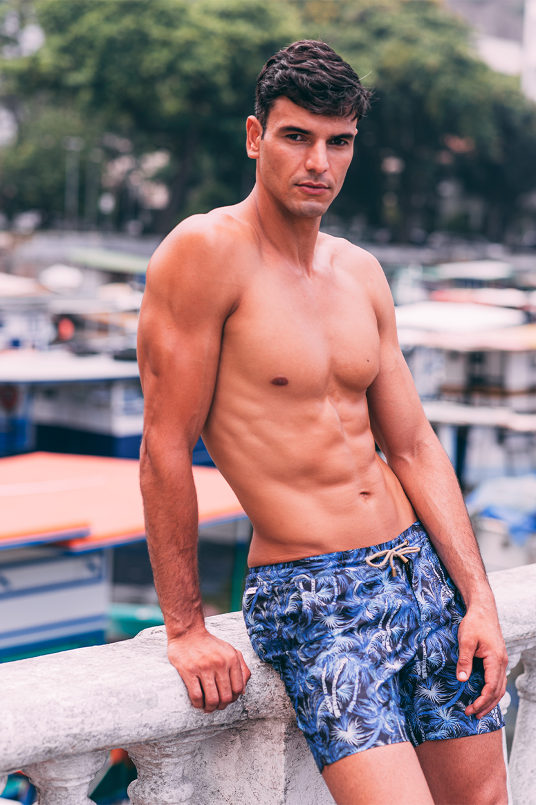 Fitted mens top swim trunks